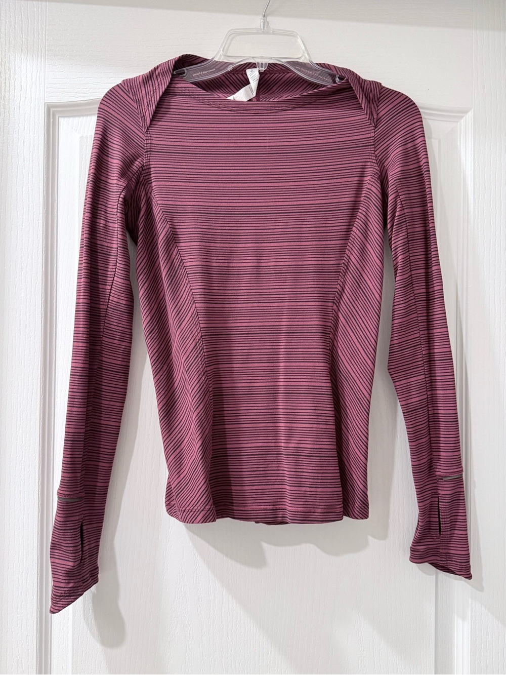 Like New! Lululemon Long Sleeve Top Red Black Striped Print - Size 4